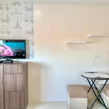The Persimmon Studios Near Ayala And Sm City Cebu Ruang foto