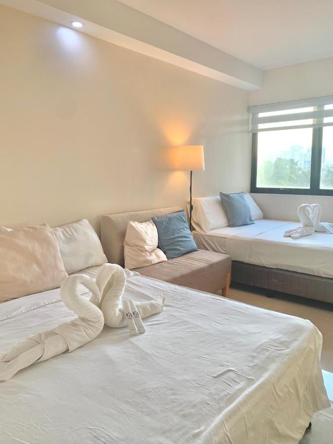 The Persimmon Studios Near Ayala And Sm City Cebu Bagian luar foto