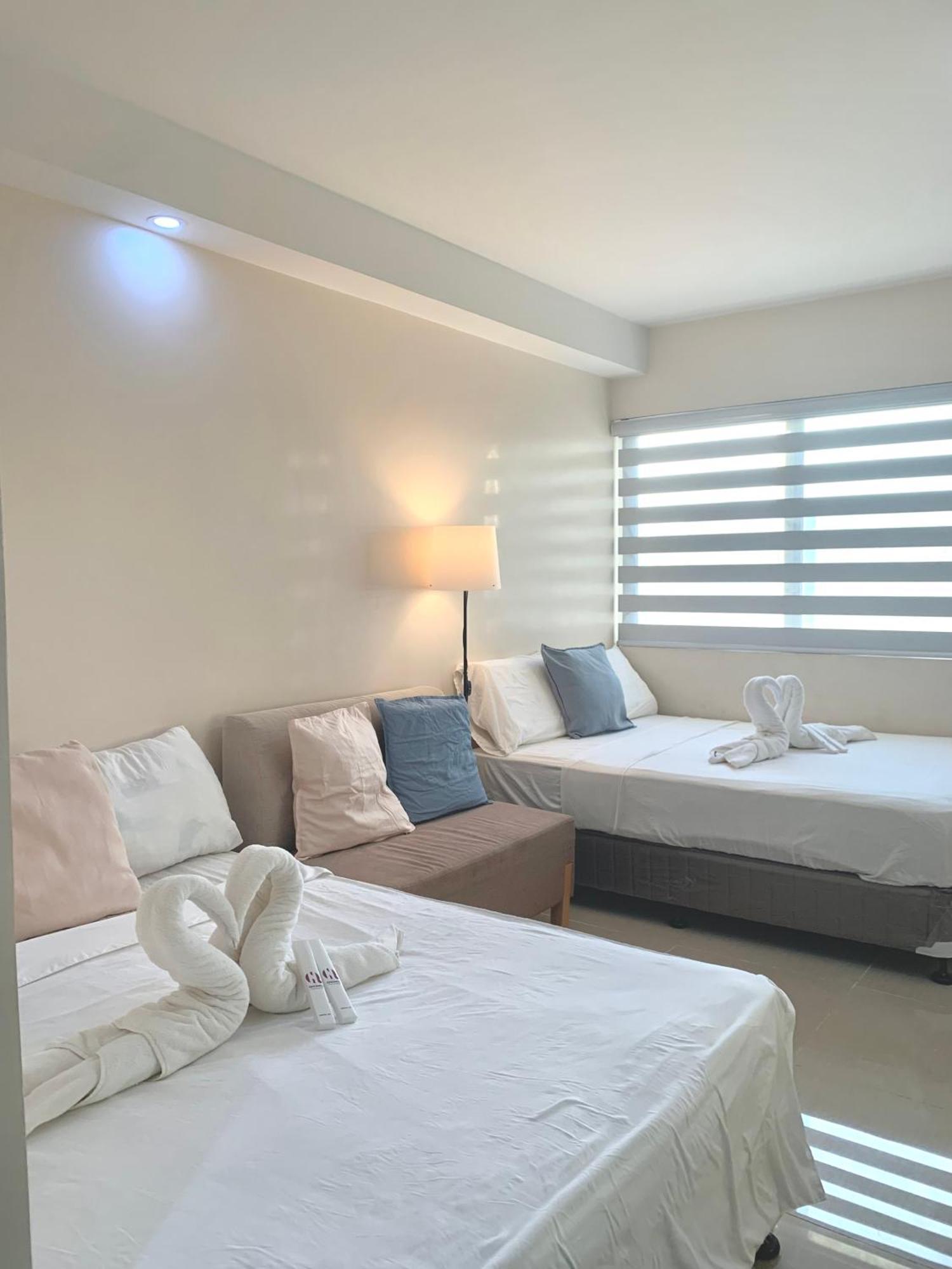 The Persimmon Studios Near Ayala And Sm City Cebu Ruang foto