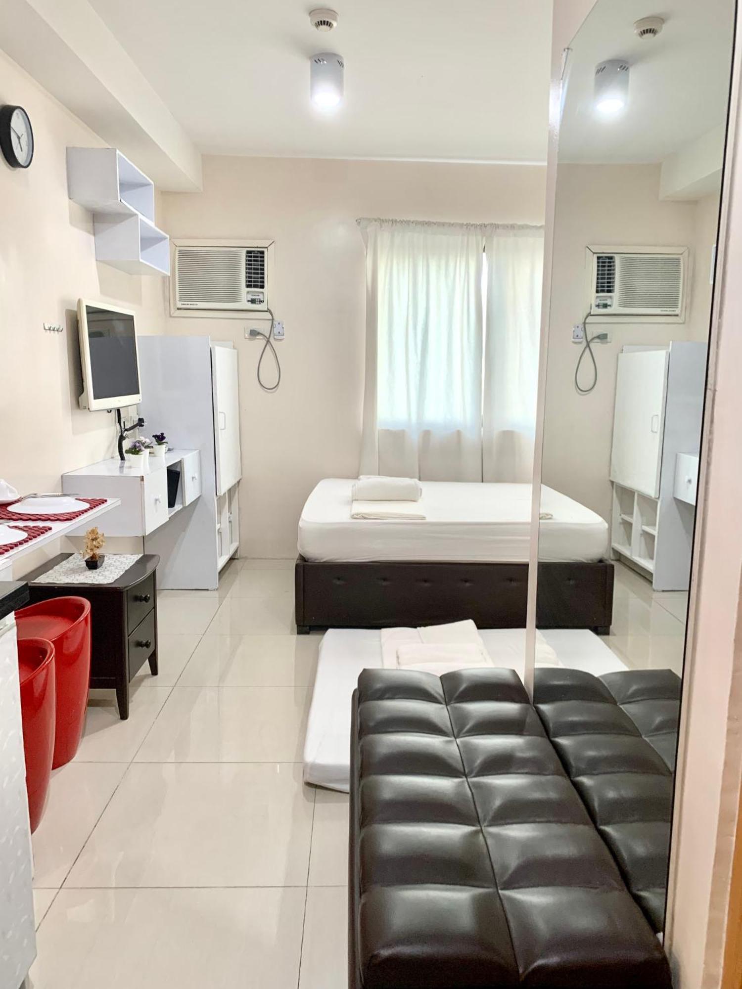 The Persimmon Studios Near Ayala And Sm City Cebu Ruang foto