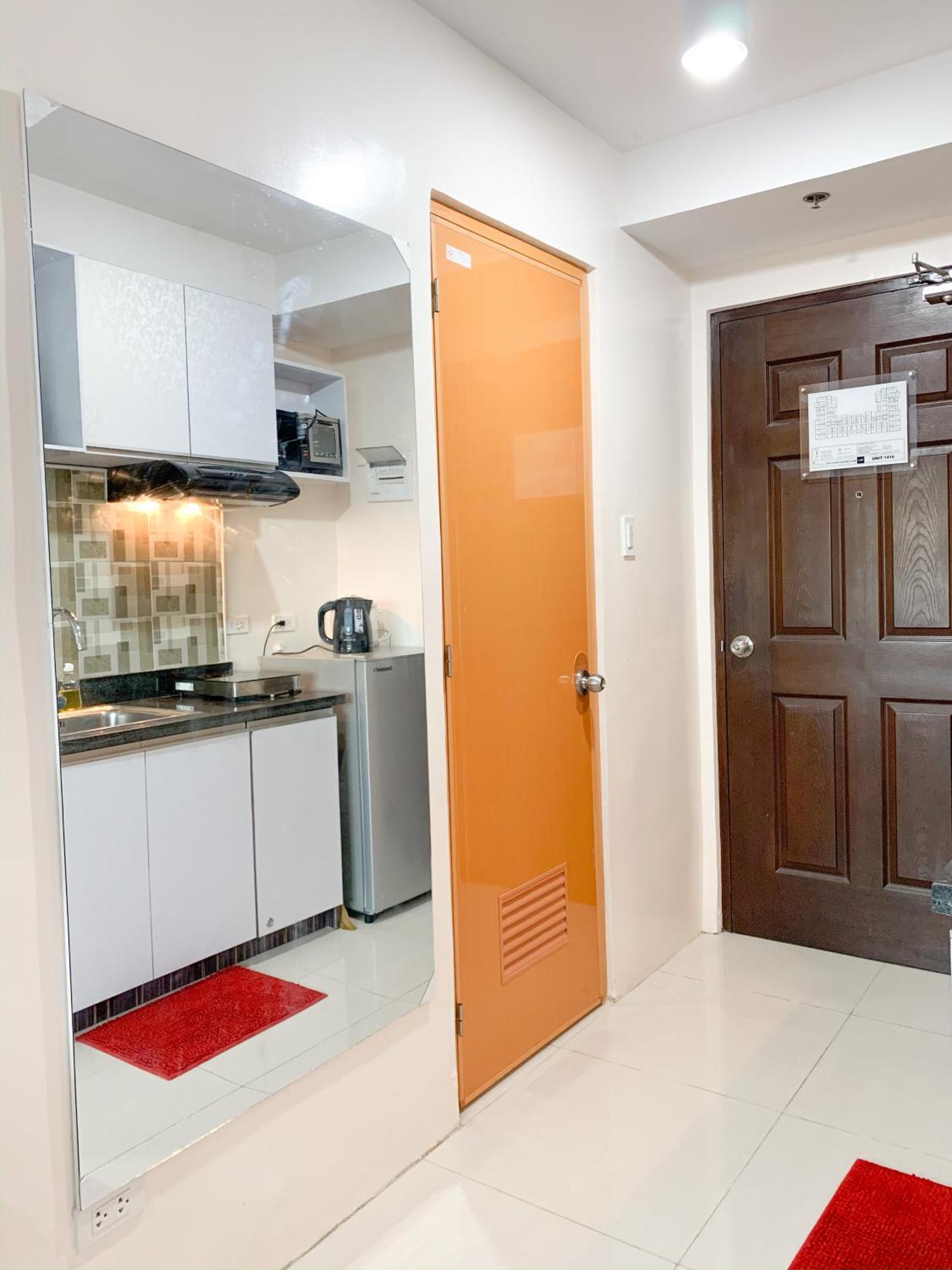 The Persimmon Studios Near Ayala And Sm City Cebu Ruang foto